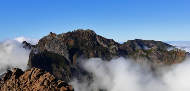Szlak z Pico do Areeiro na Pico Ruivo – najwyższy szczyt Madery (PR 1 + PR 1.2) Tres Picos