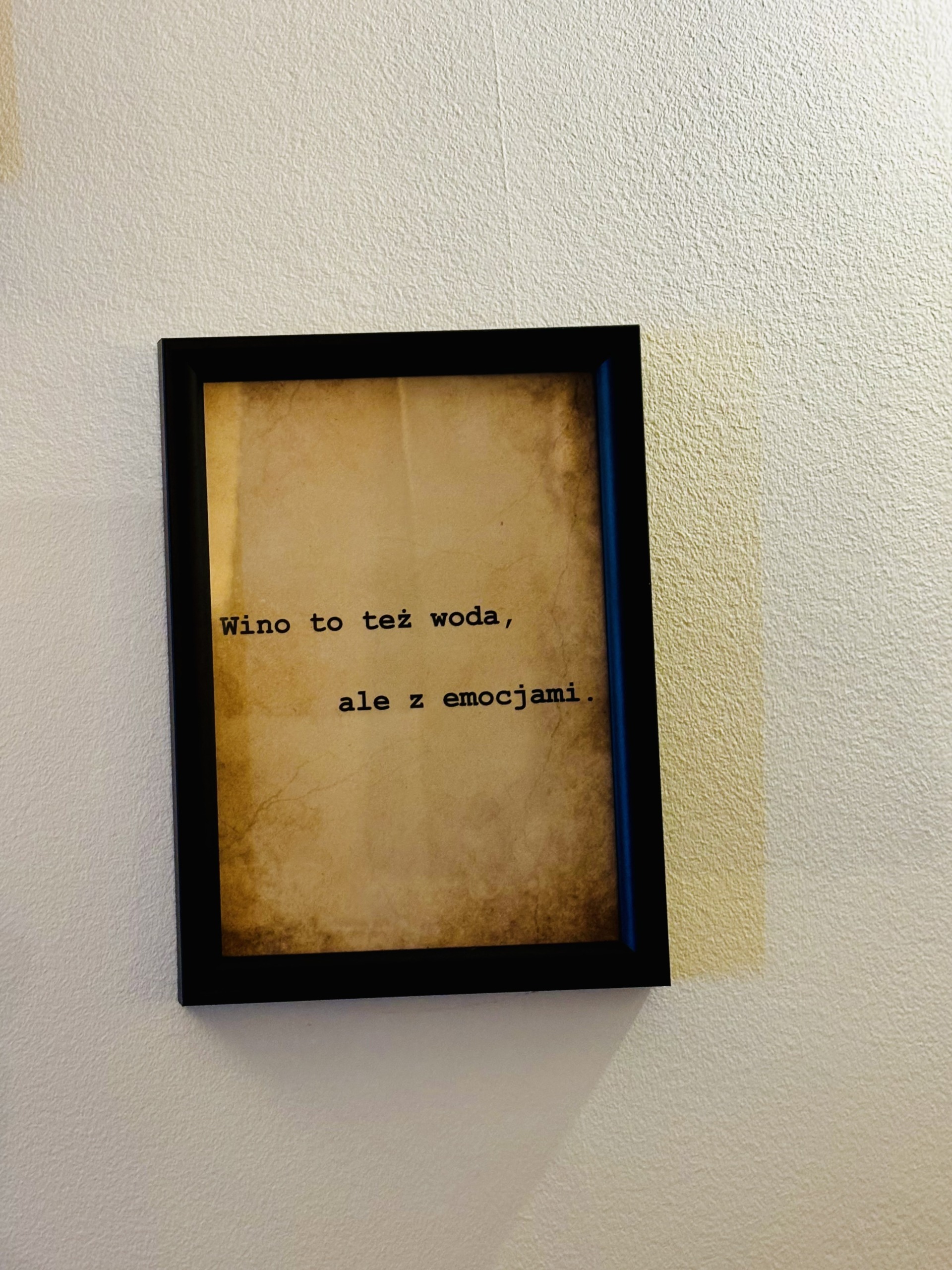 Jajka farbowane czerwonym winem Jajka farbowane czerwonym winem