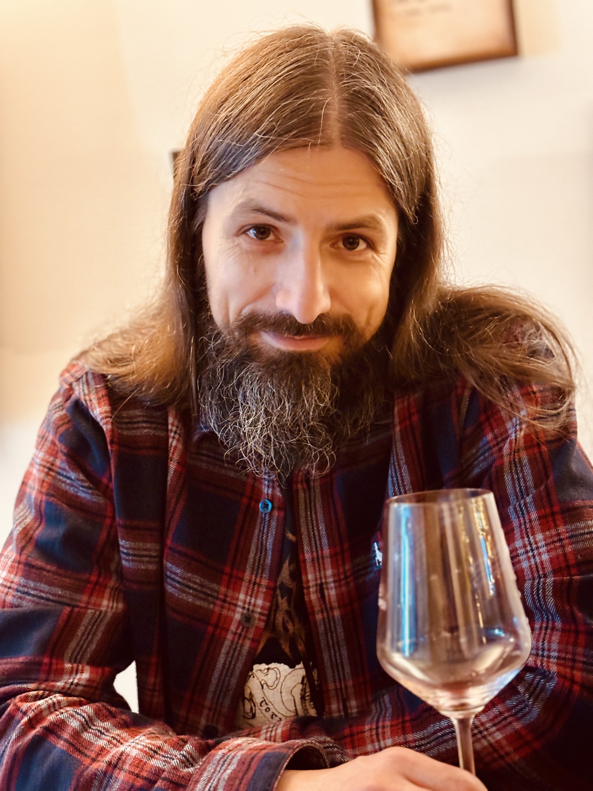 Jajka farbowane czerwonym winem Jajka farbowane czerwonym winem